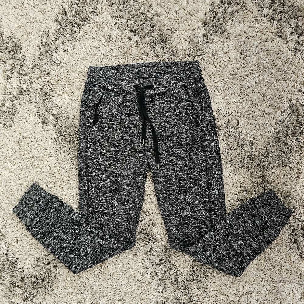 Women's Extra Small American Eagle Outfitters Black Joggers